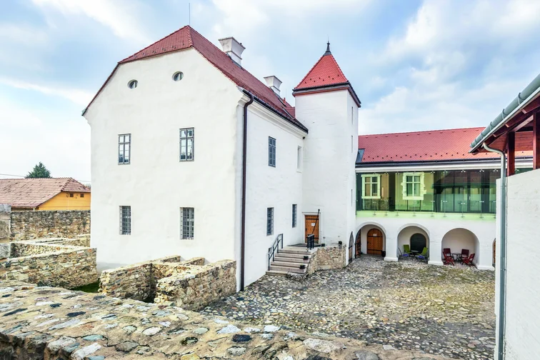 Szászvár, vár